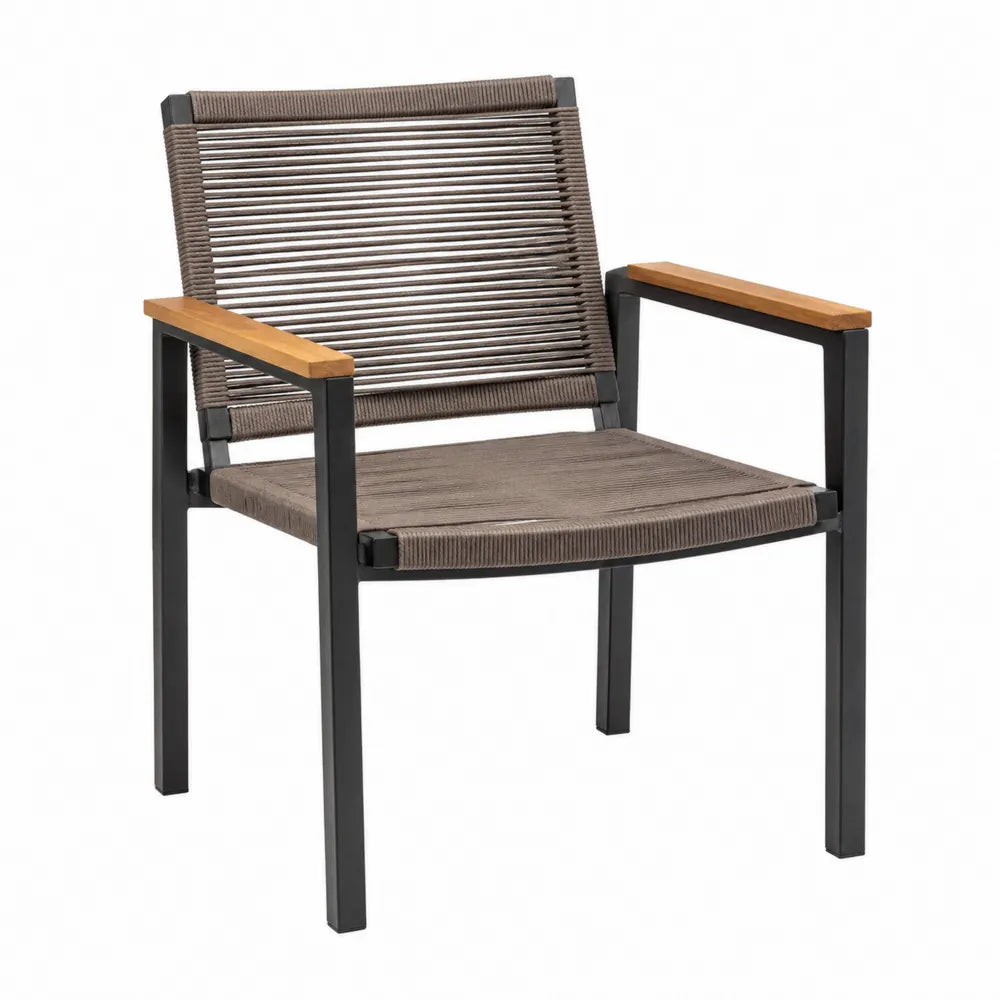Chaise en aluminium noir avec accoudoirs en bois et corde synthétique brune