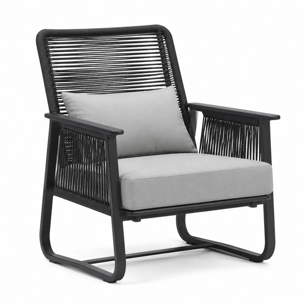Fauteuil de jardin en métal noir avec coussins en polyester gris