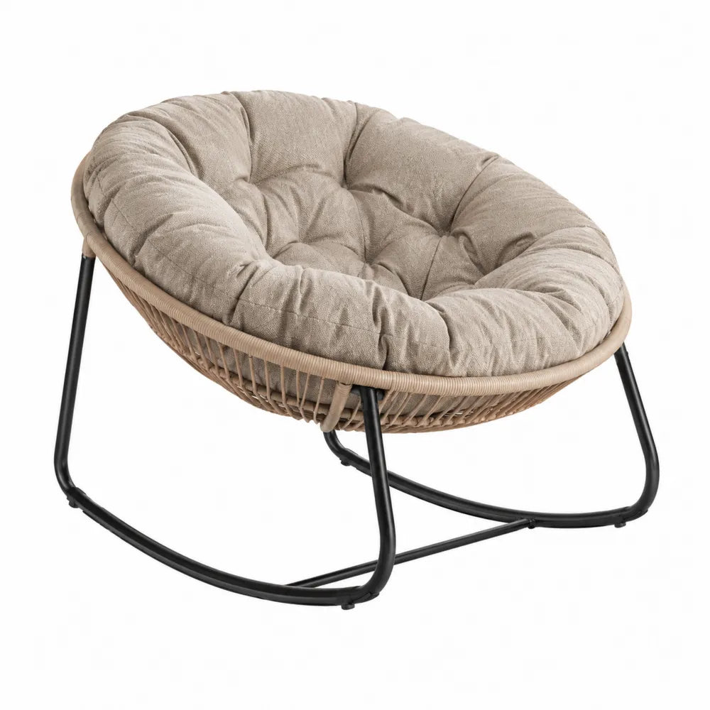 Chaise à bascule en rotin et acier avec coussin beige